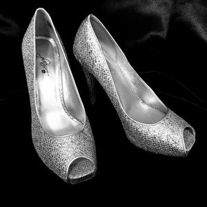 Sparkle Peep Toe Pumps